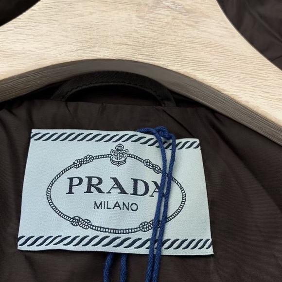 Prada military renylon triangle pouch jacket - Picture 13 of 15